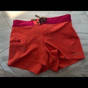 Girl’s Patagonia Costa Rica Board Shorts L 12